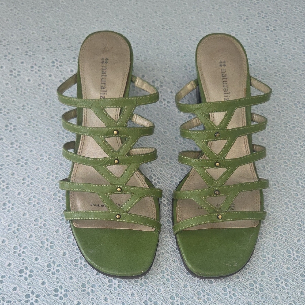 Naturalizer Olive Green Sandals
